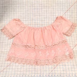 L Pink sheer and floral lace Crop top lined elastic off shoulder sleeve i jeans